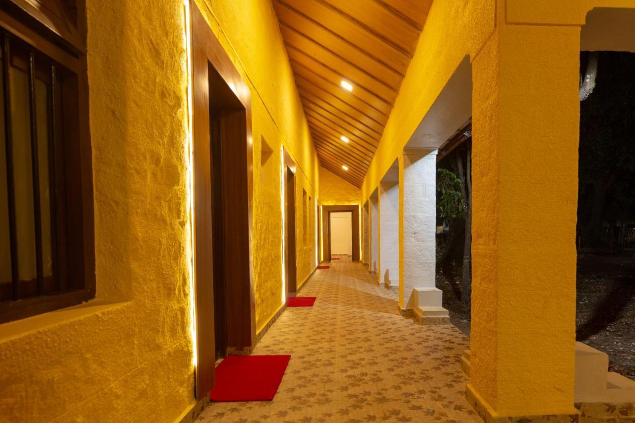 Kstdc Hotel Mayura Gerusoppa, Jogfalls Māvingundi Buitenkant foto