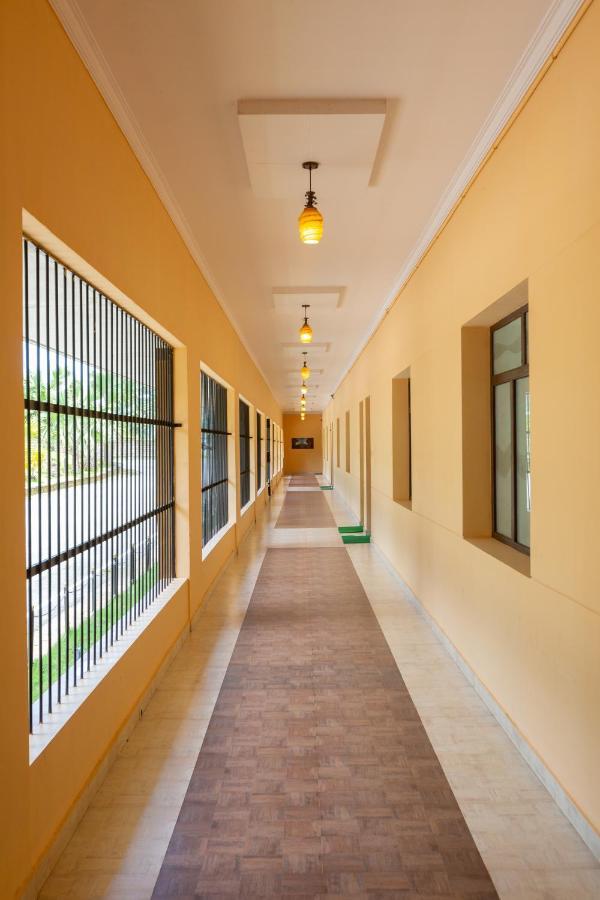 Kstdc Hotel Mayura Gerusoppa, Jogfalls Māvingundi Buitenkant foto