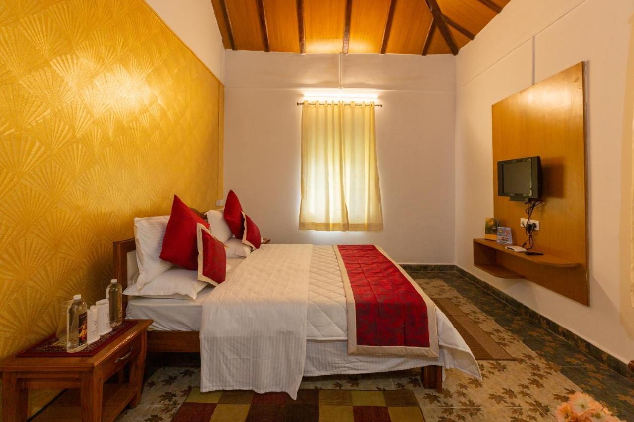 Kstdc Hotel Mayura Gerusoppa, Jogfalls Māvingundi Buitenkant foto