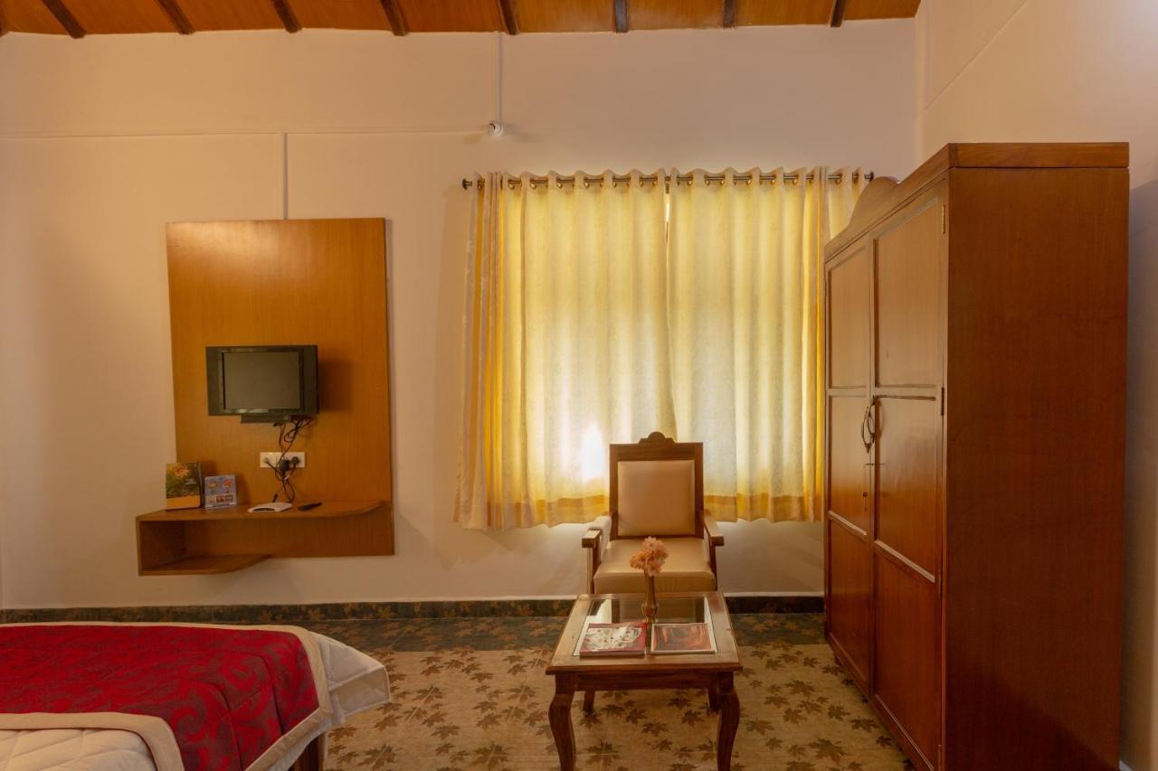 Kstdc Hotel Mayura Gerusoppa, Jogfalls Māvingundi Buitenkant foto