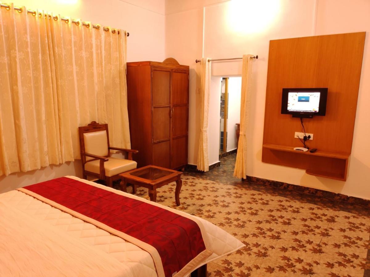 Kstdc Hotel Mayura Gerusoppa, Jogfalls Māvingundi Buitenkant foto