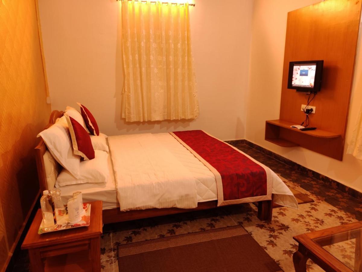 Kstdc Hotel Mayura Gerusoppa, Jogfalls Māvingundi Buitenkant foto